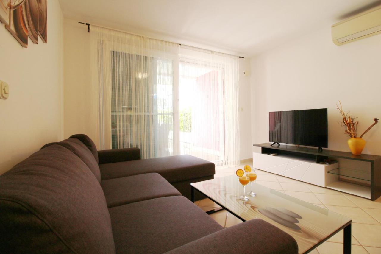 Villa Pino With Pool, Sauna & Jacuzzi Petrcane Luaran gambar