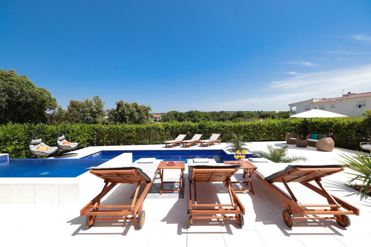 Villa Pino With Pool, Sauna & Jacuzzi Petrcane Luaran gambar