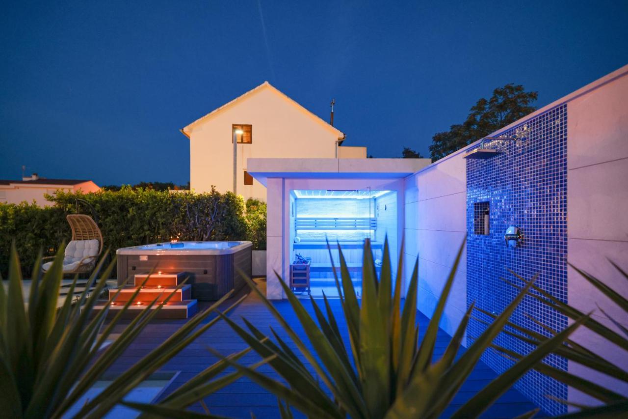 Villa Pino With Pool, Sauna & Jacuzzi Petrcane Luaran gambar