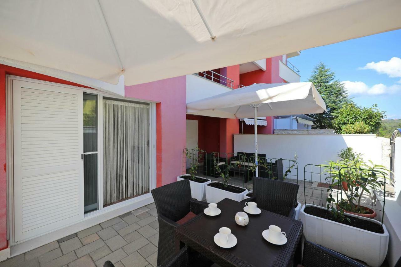Villa Pino With Pool, Sauna & Jacuzzi Petrcane Luaran gambar