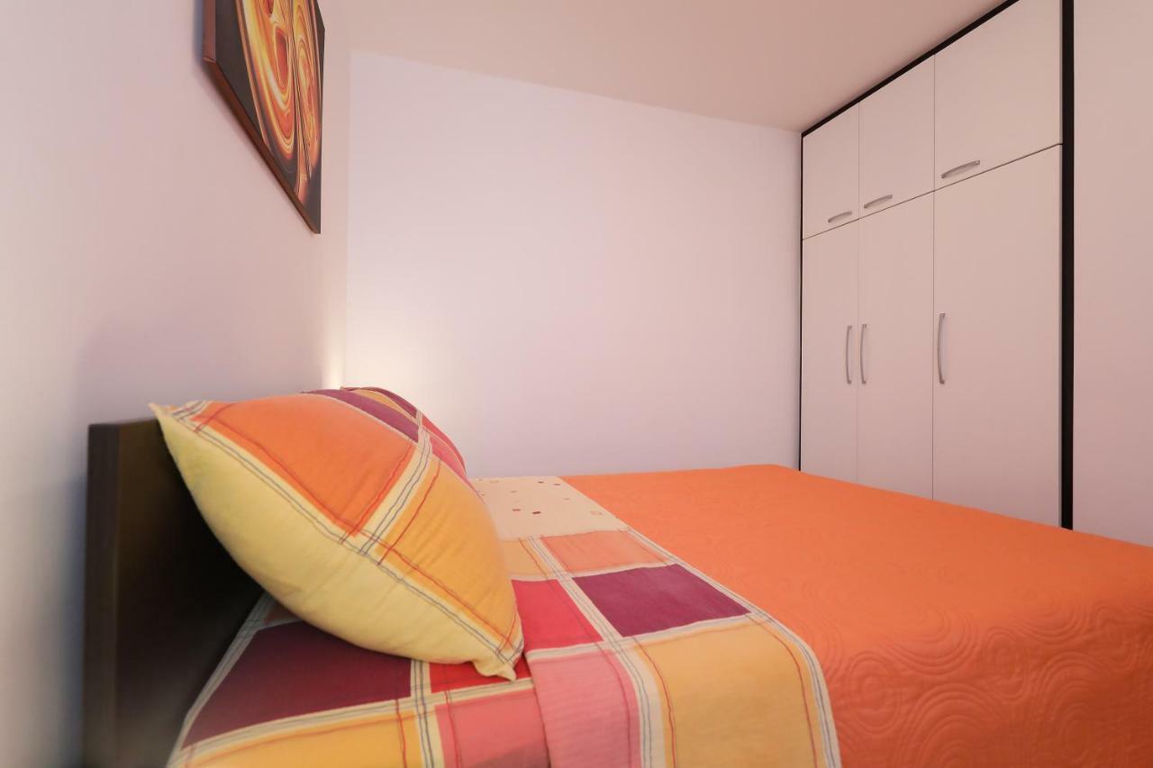 Villa Pino With Pool, Sauna & Jacuzzi Petrcane Luaran gambar